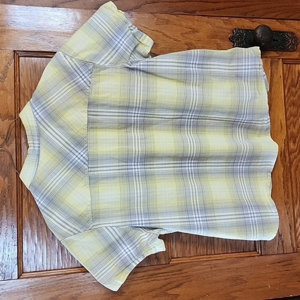 ✨️3/$20 ✨️ Cabela's button-up‎ - Picture 4 of 5